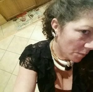 Meet your Posher, Renee